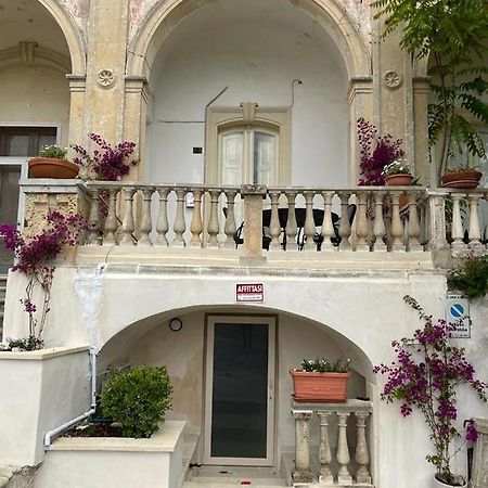 Casa Francesca Appartement Castro  Buitenkant foto