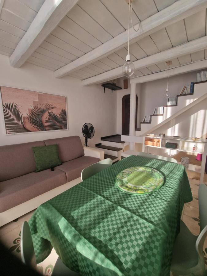 Casa Francesca Appartement Castro  Buitenkant foto